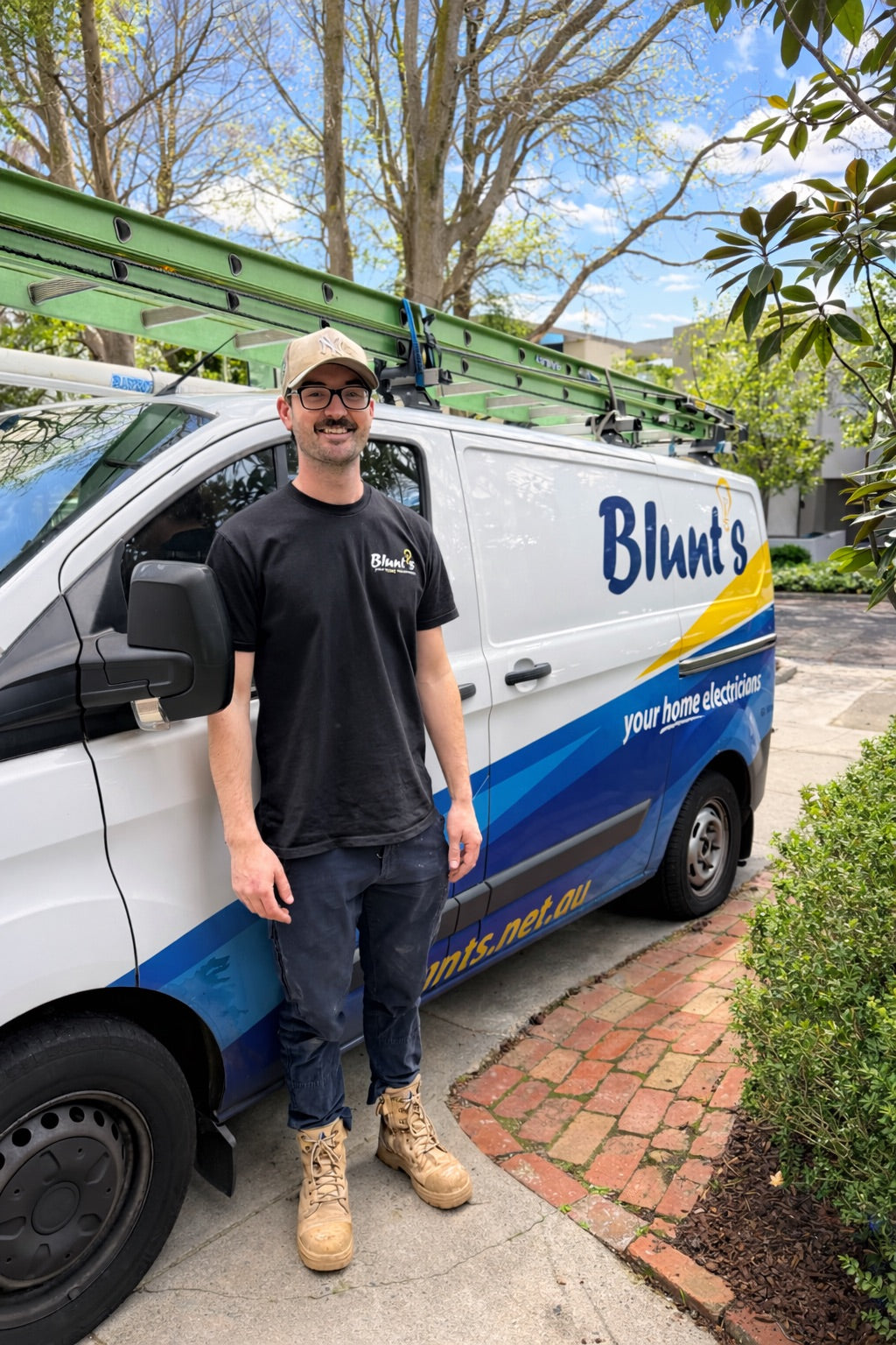Licensed electrician in Camberwell providing residential electrical services